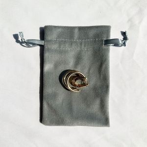 Factory Wholesale Flannel Velvet <b>Pouch</b> Gift <b>Drawstring</b> Bag Packaging Velvet Jewelry <b>Pouch</b> - Product Image 4