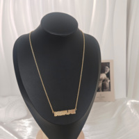 Collier tendance avec pendentif lettre personnalisée en zircon AAA pour cadeaux d'amoureux