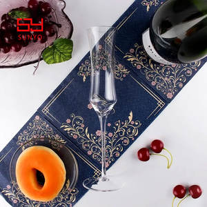 Claramente cristal personalizado forma de tulipán hecho a mano champán flauta copas champán para parejas conseguir Marri - Product Image 3