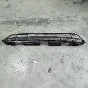 กระจังหน้าล่าง Toyota รุ่น 53112-48100 สีดำ ABS สำหรับ RX350 อะไหล่ทดแทน - Product Image 1