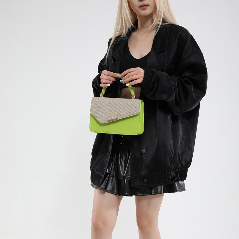 สีเขียว