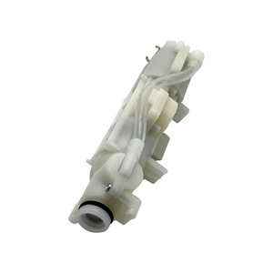 Bomba de agua Hy280 para irrigador bucal, bomba de pistón eléctrica portátil en miniatura de alta presión de 280 ml con carga tipo C - Product Image 1
