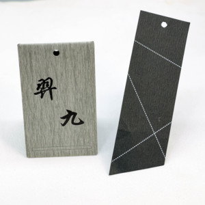 <span class=keywords><strong>Etichette</strong></span> di Lusso Personalizzate con Logo in Rilievo e Ologramma su Cartoncino <span class=keywords><strong>per</strong></span> Abbigliamento, Scarpe e Borse - Product Image 1