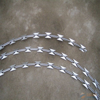 Bande barbelée double hélice galvanisée à chaud BTO-22 anti-corrosion de qualité supérieure, bobine de 500 mm pour toitures et périmètres de bâtiments commerciaux