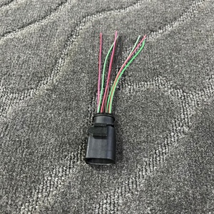 Connecteur de prise d'eau automatique Transmiss 1J0973814 pour VW Golf Jetta Passat - Product Image 4