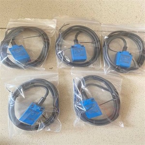 สวิตช์ตรวจจับระยะใกล้ Julong รุ่น LKB-0724NA 24V IP65 เซ็นเซอร์เหนี่ยวนำอุตสาหกรรมแบบโลหะ - Product Image 1
