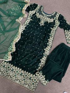 ชุดคุर्ตาผ้าจอร์เจตต์เนื้อหนาคุณภาพดี พร้อมงานปักเต็มตัว และกางเกงพลลาโซผ้าจอร์เจตต์เนื้อหนา ชุดดีไซเนอร์ขายส่ง - Product Image 3