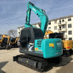 Excavatrice sur chenilles Kobelco SK75 d'occasion |   Mini-excavatrice hydraulique d'occasion de 6,85 tonnes, moteur Deutz, pompe d'origine pour la construction - Product Image 1