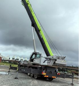 Grue sur camion ZOOMLION 100 tonnes d'occasion ZTC1000V5 avec moteur Weichai, pompe et composants essentiels - Product Image 6