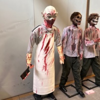 Walking Dead Zombie Metall-Requisiten-Dekorationen für Freizeitparks & Einkaufszentren Geisterhaus-Szenen