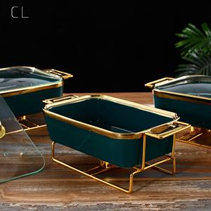 Ustensiles de cuisson en céramique de Style nordique peints <span class=keywords><strong>à</strong></span> la main <span class=keywords><strong>à</strong></span> bord doré <span class=keywords><strong>plat</strong></span> de cuisson rectangulaire <span class=keywords><strong>avec</strong></span> <span class=keywords><strong>couvercle</strong></span> 3 tailles casserole <span class=keywords><strong>avec</strong></span> support - Product Image 4