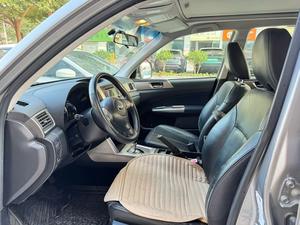 <span class=keywords><strong>Subaru</strong></span> Forester Luxury 2008 Usata, SUV 5 Posti, Motore 2.0L Benzina, Veicolo Fuoristrada in Vendita - Product Image 4