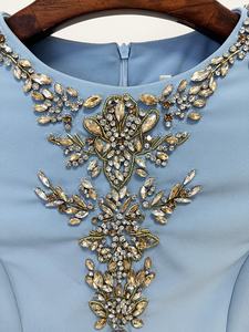 Oudina ชุดเดรสผู้หญิงราตรียาวประดับเพชรเม็ดยาวขนาดใหญ่พิเศษสำหรับงานเลี้ยงอาหารค่ำสีฟ้า - Product Image 5