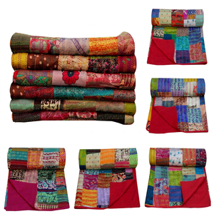 Tamaño de la reina de seda Sari Patchwork Kantha edredón - Product Image 1
