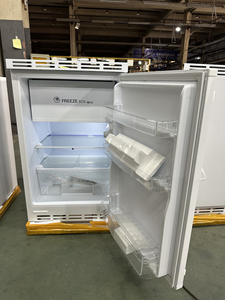 Mini-réfrigérateur encastrable Smad R600a 86L, idéal pour hôtels et bureaux, modèle DSF-86Z1, à porte simple, très demandé - Product Image 3