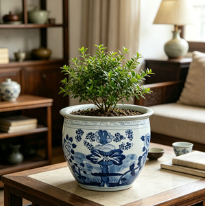 Grand bol en porcelaine bleu et blanc à motifs floraux - Pièce maîtresse pour une décoration intérieure sereine - Product Image 2