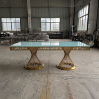 Table à manger moderne en acier inoxydable doré avec plateau en verre trempé pour hôtel et usage extérieur, événements de mariage et banquets