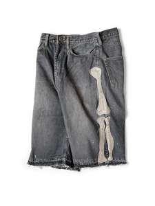 Shorts en jean déchirés pour hommes – Coupe slim, style décontracté, idéal pour l'été et la plage - Product Image 2