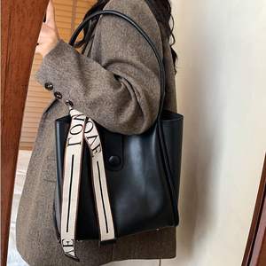 Bolso de mano Retro de gran capacidad de tendencia Proveedor de moda 2025 Nuevo bolso de hombro de moda Bolso de mano de Pu de alta calidad para mujer - Product Image 2
