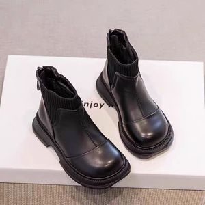 Botas de plataforma a la moda para mujer con estilo versátil y casual. Suela gruesa para aumentar la altura y función antideslizante. - Product Image 4