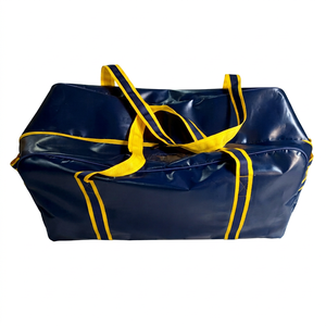 Sac de voyage et de sport grande capacité en bâche bleu marine imperméable et durable avec fermeture éclair à bordure jaune - Product Image 1