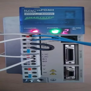 جديد وأصلي: وحدة تحكم صناعية R7d-ap04h R7d Ap04h عالية الأداء - Product Image 1