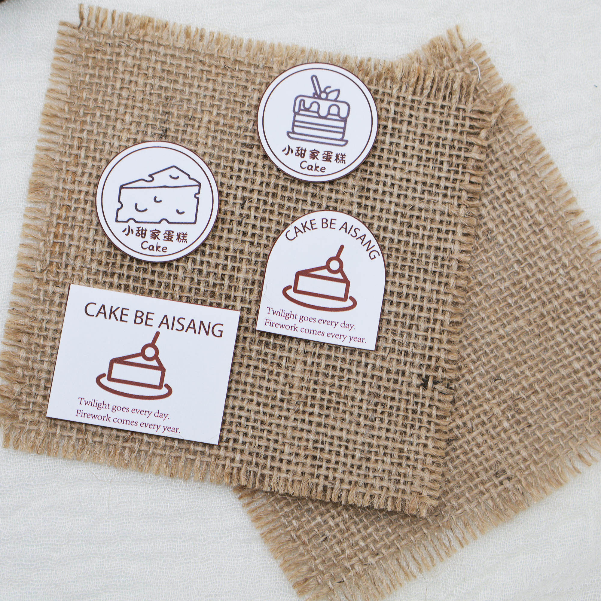 Autocollants en papier couché