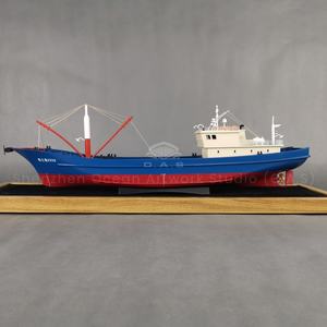 Barco de pesca en miniatura hecho a mano, modelo de logística de barco de carga O.A.S, obra de arte oceánico personalizable, modelo de barco de pesca de plástico de 65cm - Product Image 4