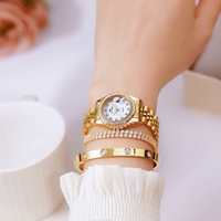Nouvelle vente flash, montre à quartz carrée pour femme, fabrication directe d'usine, bracelet en acier inoxydable, alliage, résistante à l'eau 30M