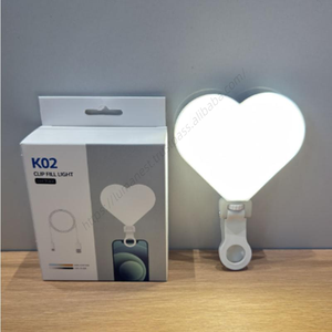Lampe Selfie Portable Rechargeable en Forme de Cœur, Nouveau Modèle 112 LED à Clipser avec Batterie 1000 mAh pour Diffusion en Direct (Vente en Gros) - Product Image 1