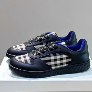 Chaussures de marche respirantes, antidérapantes, confortables et amortissantes. Tissu en maille sportive de haute qualité. Chaussures à fermeture par chaussette sur mesure pour hommes - Product Image 1