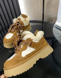 Botas de Nieve con Cordones y Suela Gruesa de Piel, Cómodas y Unisex, Diseño de Moda 2026 - Product Image 4