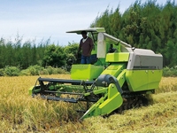 Moissonneuse-batteuse à riz de marque chinoise professionnelle de premier plan au Sri Lanka