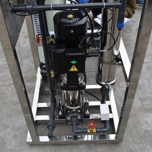 Tour de refroidissement du système <span class=keywords><strong>d</strong></span>'<span class=keywords><strong>eau</strong></span> 250lph RO, machine de traitement recyclé, filtre <span class=keywords><strong>à</strong></span> charbon multimédia avec générateur <span class=keywords><strong>d</strong></span>'ozone, prix de vente - Product Image 6