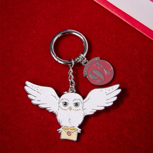 Porte-clés Hedwig <span class=keywords><strong>de</strong></span> la série <span class=keywords><strong>Harry</strong></span> <span class=keywords><strong>Potter</strong></span> <span class=keywords><strong>de</strong></span> MINISO, adorable objet <span class=keywords><strong>de</strong></span> collection pour les fans, porte-clés multifonctionnel, jouets en gros - Product Image 2