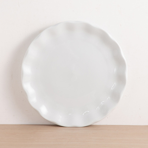 Service de table en porcelaine blanche festonnée 20 pièces avec bord doré personnalisé et motif sur mesure – Vaisselle complète en gros - Product Image 6