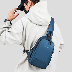 Bolso de Pecho de un Solo Hombro Moderno y a la Moda para Hombre, Gran Capacidad, Multifuncional, Logotipo Personalizado, PU Impermeable, Cierre de Cremallera, USB, Verano - Product Image 6