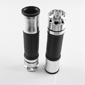 Puños de manillar para motocicleta Qiangye, de goma negra antideslizante, con control de aceleración personalizable para manillares de bicicleta - Product Image 2