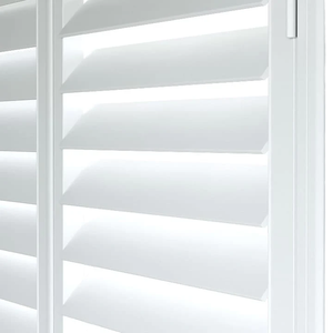 Persianas de Madera PVC Modernas Personalizadas al por Mayor, Impermeables, Fáciles de Limpiar, para Interiores y Exteriores, con Garantía de 5 Años para Ventanas - Product Image 1