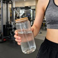 Bouteille d'eau en verre borosilicaté 16oz couvercle en bambou gobelet en verre pour boisson au lait à boire avec paille