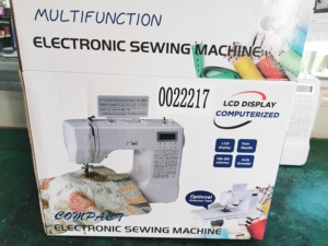 Máquina de Coser Portátil VMA Mini para el Hogar con 100 Puntadas Integradas - Product Image 4