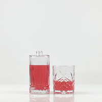 Bouteilles en verre de whisky gravées en cristal blanc de forme ronde vide de luxe de haute qualité