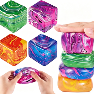 YIWUPOWER Cubes de glace colorés en spirale, jouets anti-stress, cubes de malt Flow Liner, bonbons en TPR souples, jouets promotionnels - Product Image 1