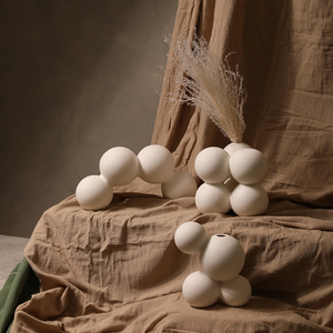 Wholesale Creative Nordic Design Tabletop White Modern <strong>Flower</strong> <strong>Vases</strong> Unique Balloon Shape Art Ceramic <strong>Vase</strong> for Home Decor - Product Image 2