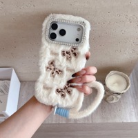 Nouvelle coque de téléphone en peluche KT Diamond Frame avec trois nœuds léopard brodés et sangle moelleuse assortie pour iPhone séries 13-17