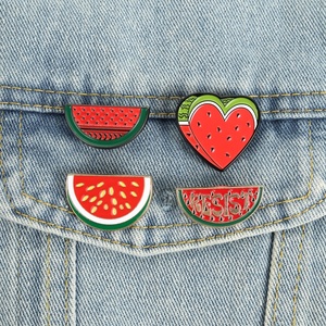Broche en émail motif pastèque symbole Palestine, forme cœur mignonne, bijou fantaisie d'été, cadeau - Product Image 1