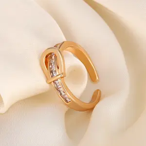 Женские кристаллические кольца с бриллиантами