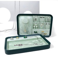Plateau à bijoux en daim de style moderne pour bracelets, boucles d'oreilles, supports pour clous d'oreilles - Présentoir à bijoux, accessoire de vitrine, modèle d'emballage en carton