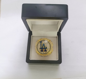 2025-2026 New Los Angeles Dodgers Baseball Championship Ring Manufacturer Direct Sales Souvenir Fan Collection - Product Image 1