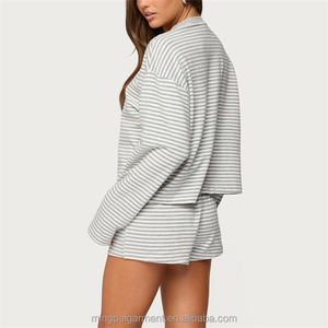 Ensemble de vêtements de détente rayés pour femmes sur mesure, haut ample à manches longues et short à cordon de serrage, tenue décontractée en 2 pièces, coton doux - Product Image 2